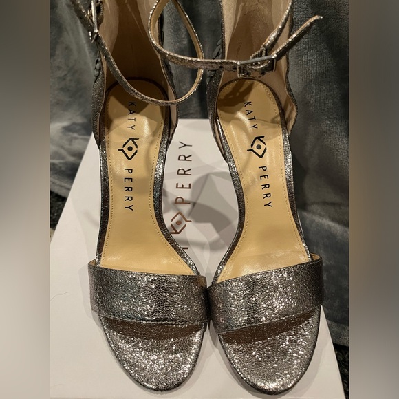 Katy Perry Alexann Heels NIB size 7 - Picture 8 of 9